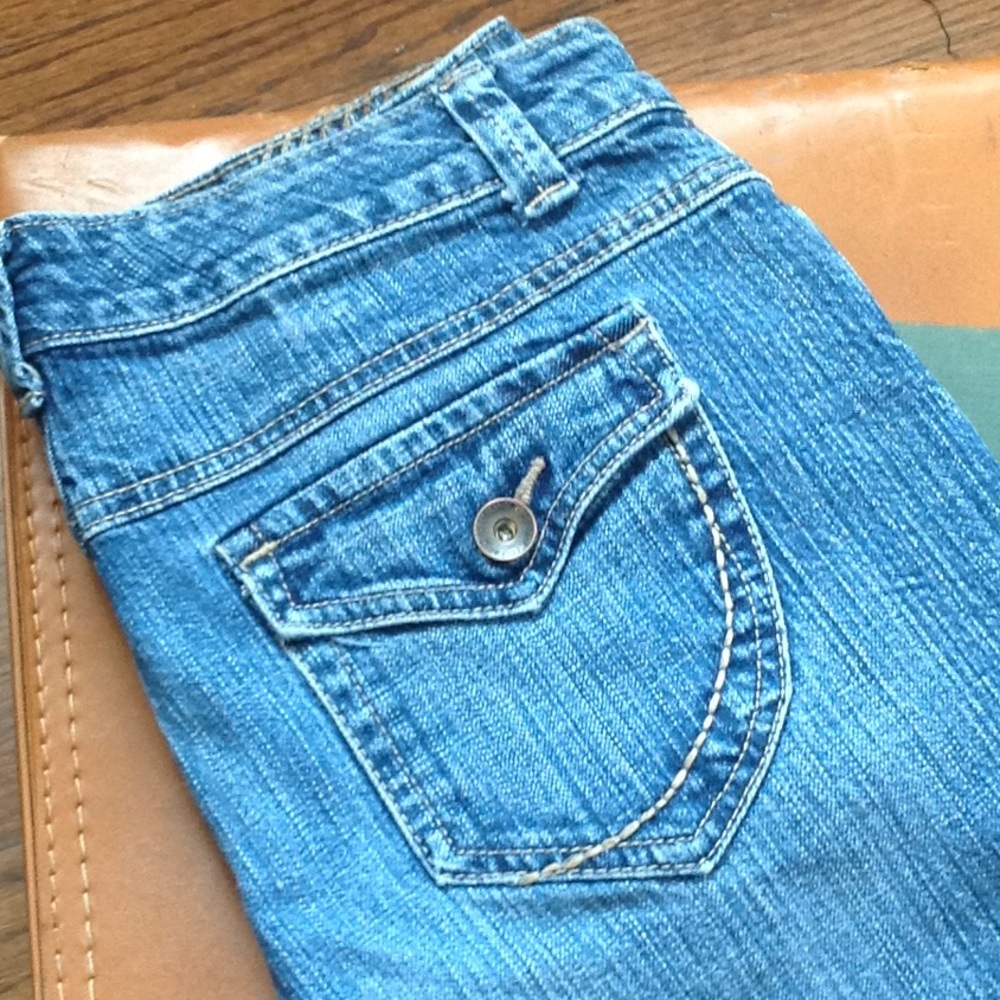 Nine West Size 6/27 Boot Cut Classic Button Back Pocket Denim Jeans